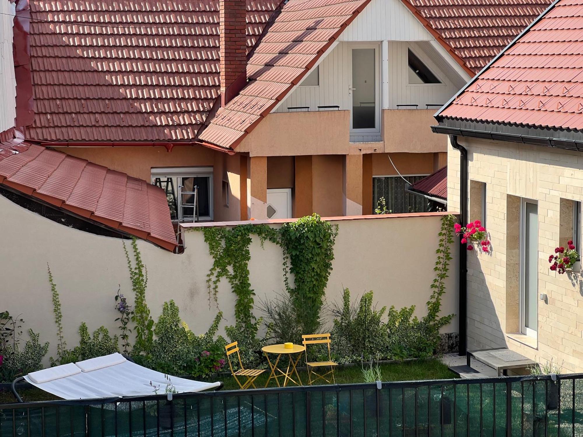Отель Casa Armoniei Бая-Маре Экстерьер фото